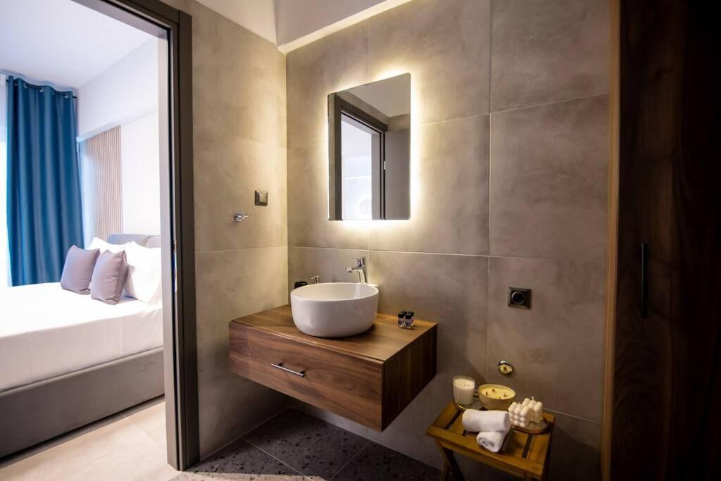 Luxury Central Apartment 4,1 Larissa Exterior foto